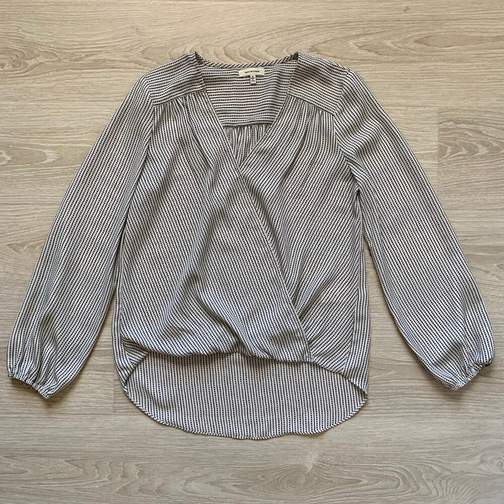 Max studio long sleeve Blouse